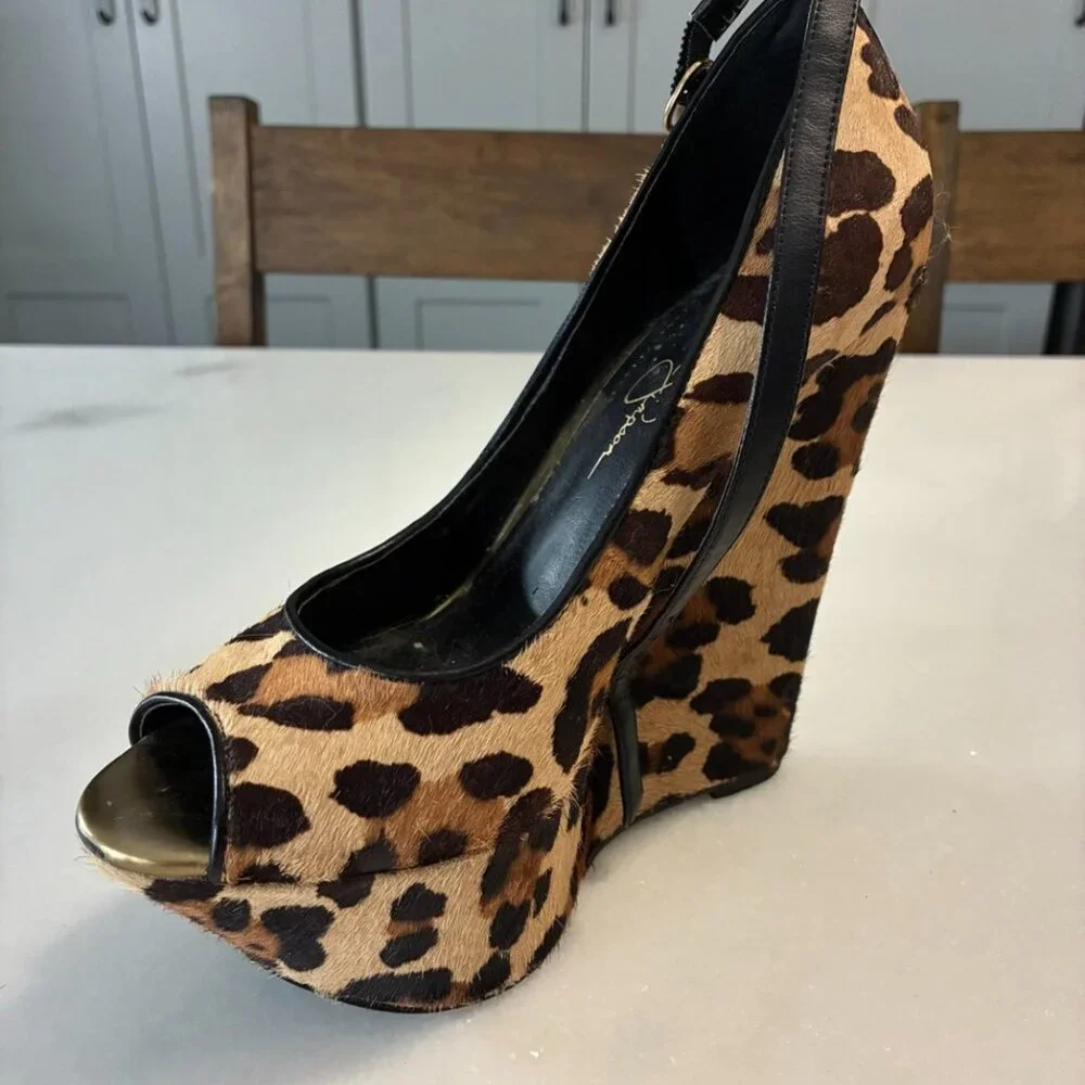 Jessica Simpson Leopard Print Wedge Heels - Picture 4 of 10